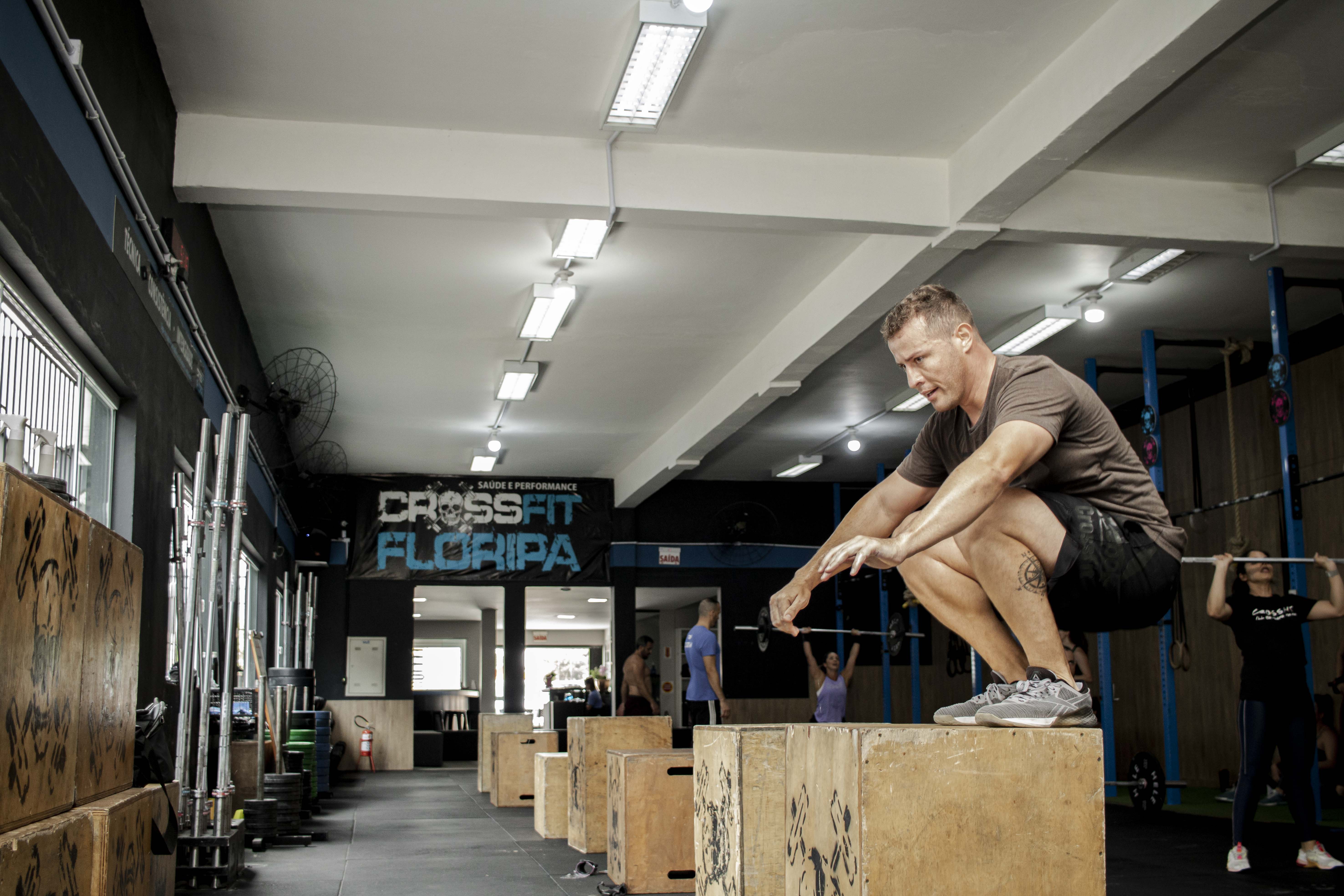 Nove Movimentos Fundamentais do Crossfit - Hora do Burpee